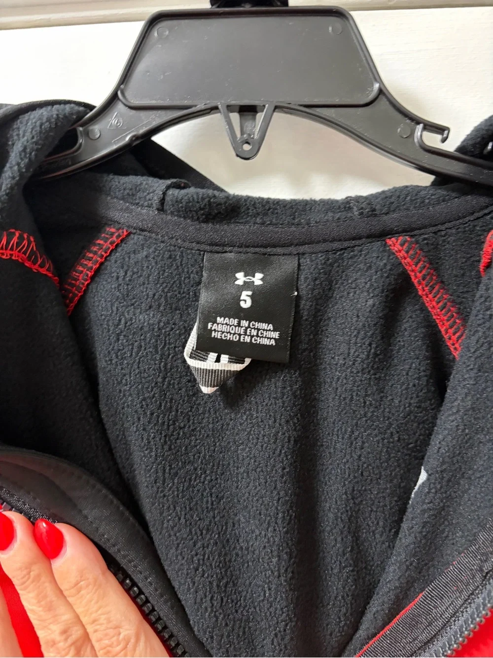 Under Armour Red and Black Kids Fleece Lined Waterproof Hooded Jacket Size 5 NWT